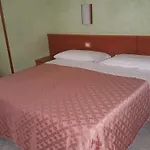 Hotel Bruna 2*