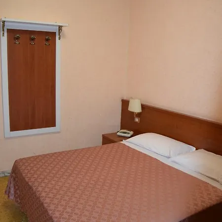 Bruna Hotel Rome