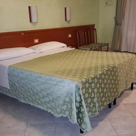 Bruna Hotel 2*